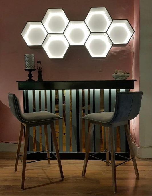 AM Custom Bar