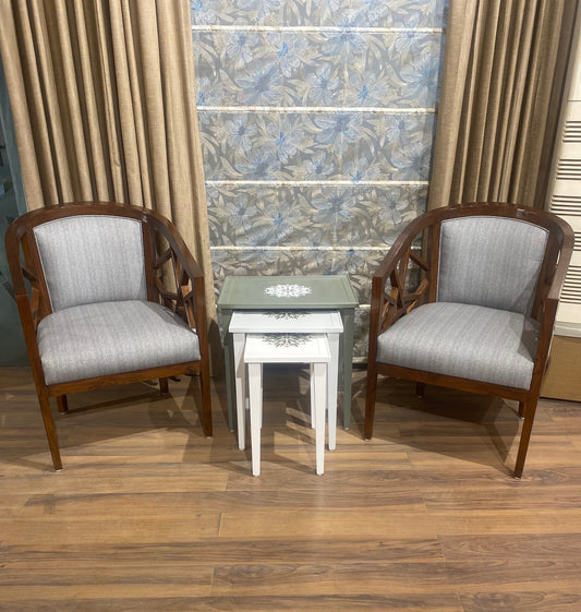 AM 2924 Crisscross Arm Chair