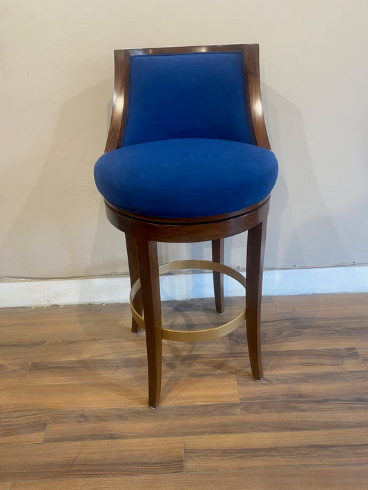 AM 2024 Swivel Bar Stool