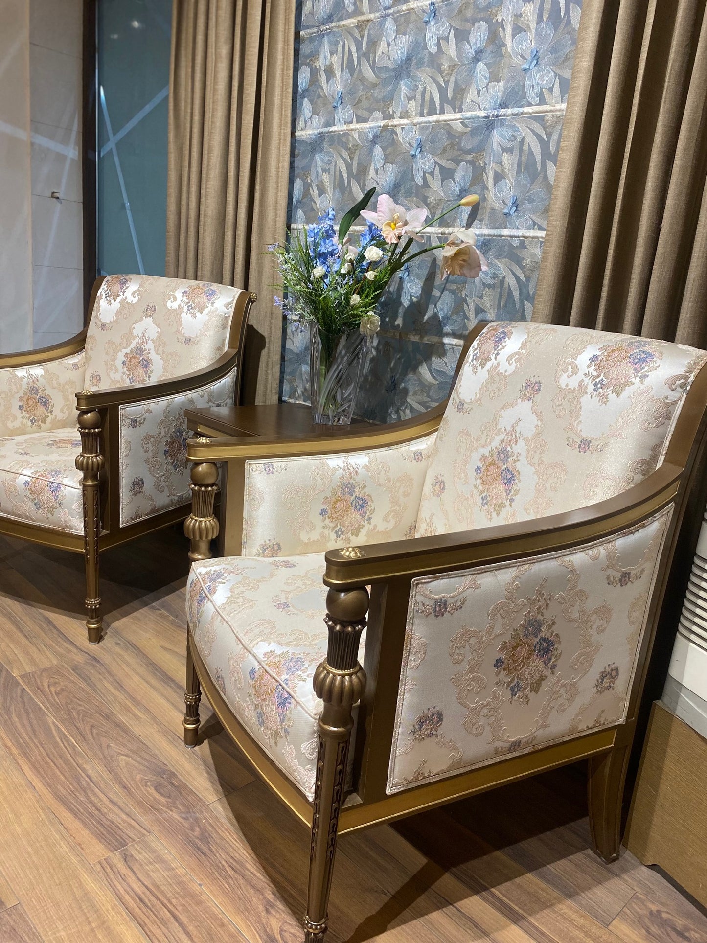 AM 2024 Carved Sofa Chairs