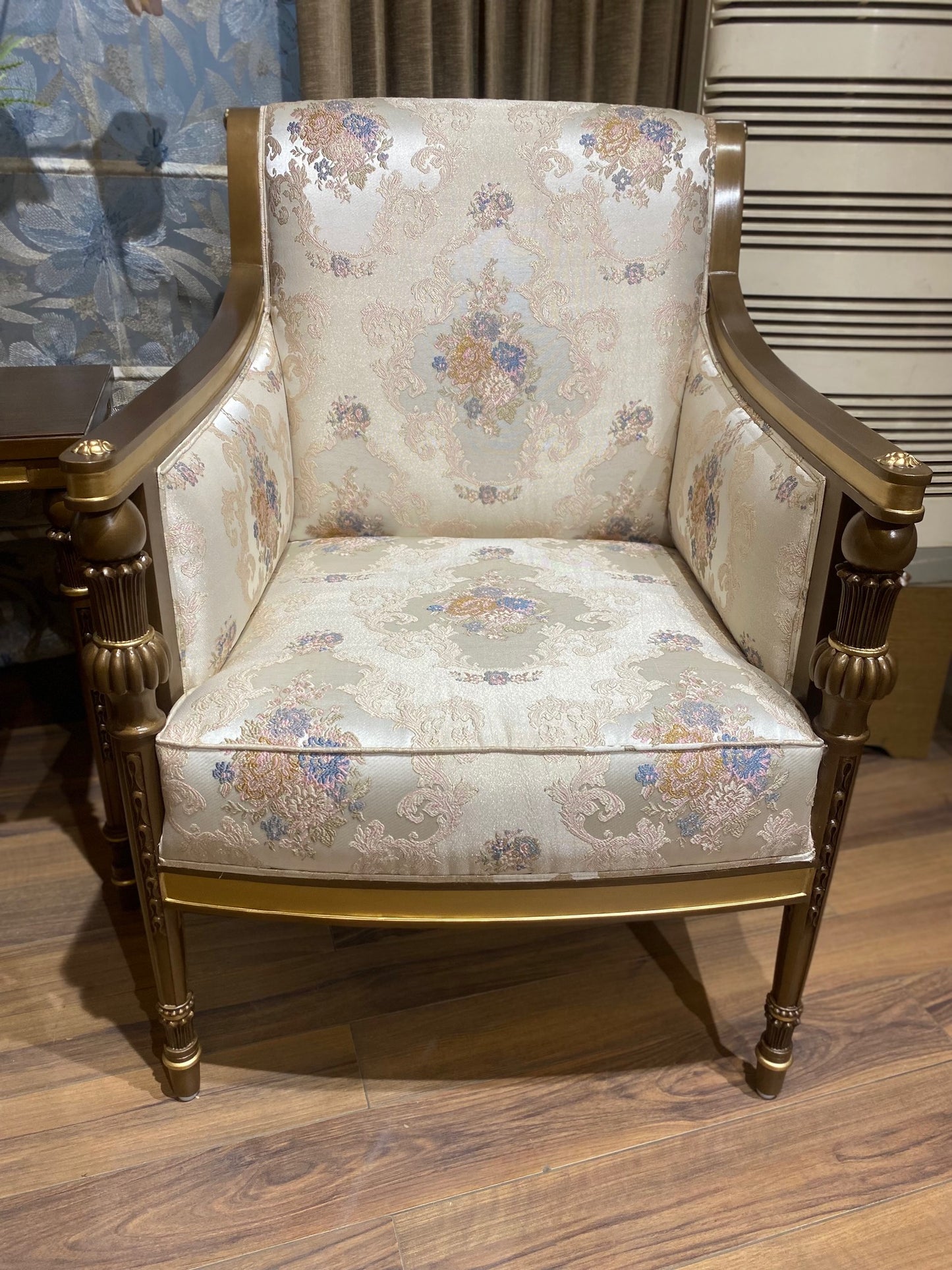 AM 2024 Carved Sofa Chairs